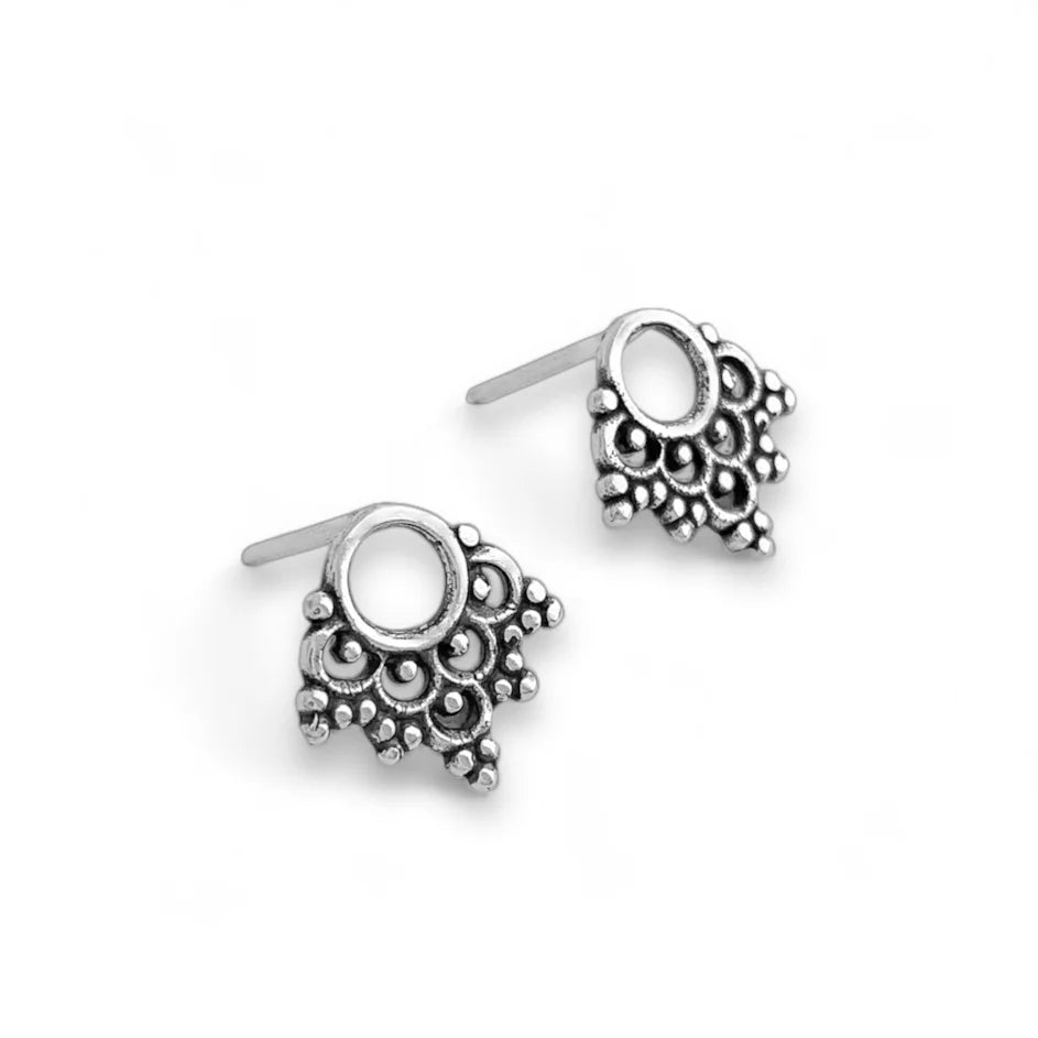 Brinco Círculo com Gota Vazada em prata 925 – Arena Plata (imagem 2)
