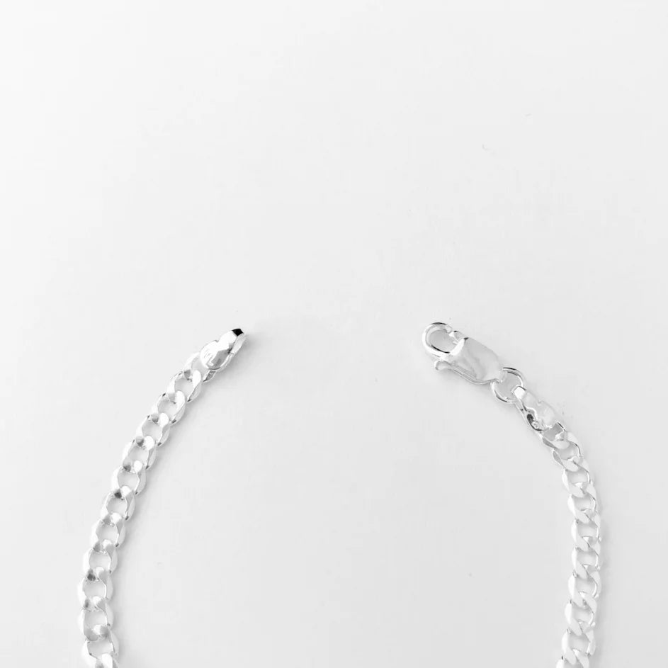 Pulseira Trama prata 925 — detalhe elos grumet com plaquinha