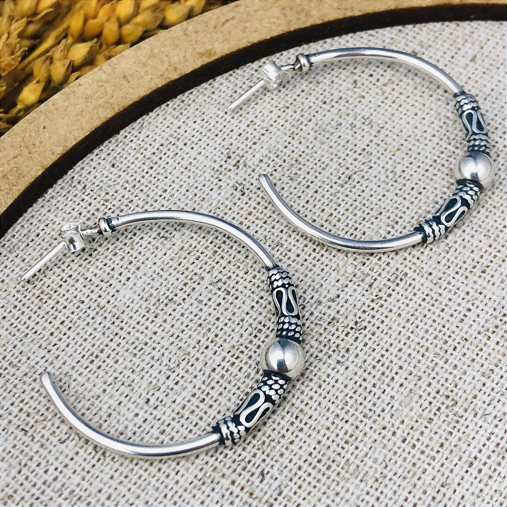 Brinco argola Bali aberta prata 925 — estilo