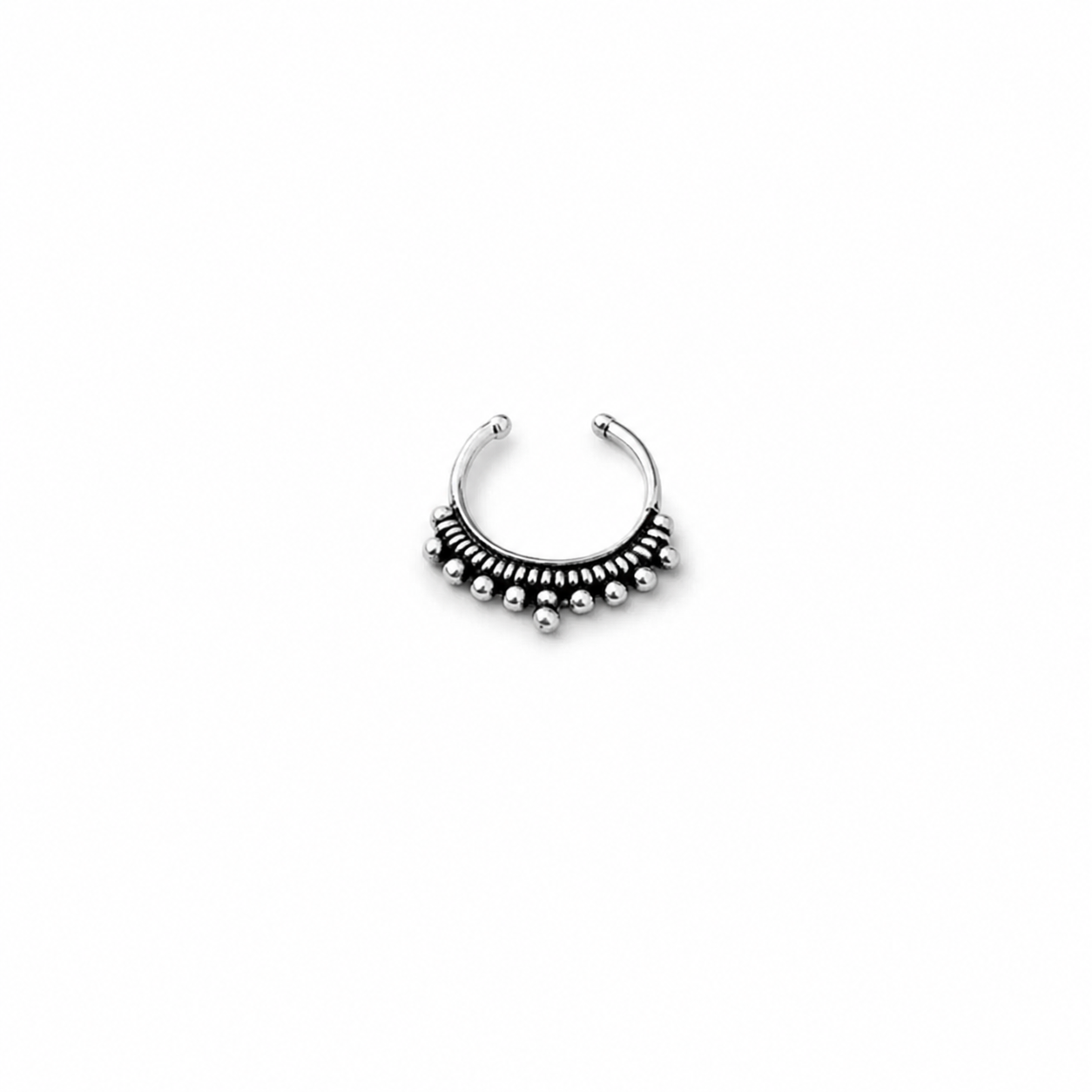 Piercing Fake com Bolinhas em prata 925 – Arena Plata (imagem 1)