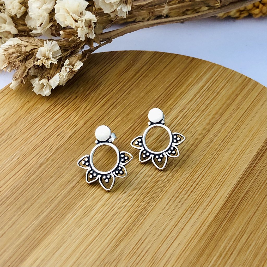 Brinco mandala indiano prata 925 — detalhe dos detalhes gravados